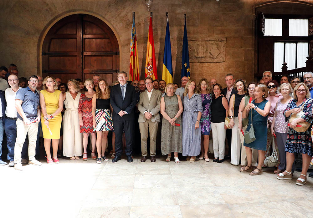Puig agraeix al personal sanitari valencià l'esforç realitzat durant la pandèmia de la COVID-19