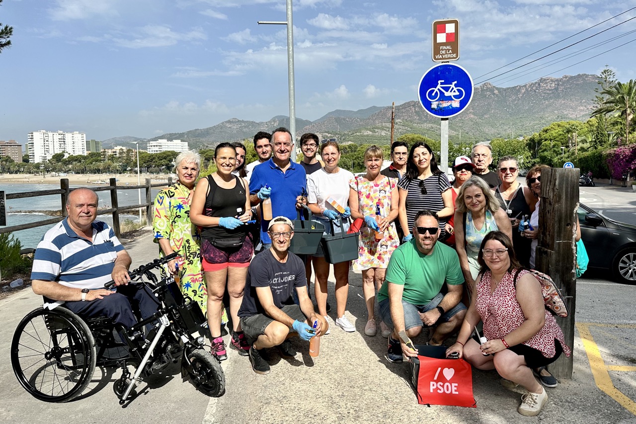El PSPV de Castelló trau les espàtules per a netejar els espais públics «vandalitzats»