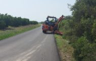L’Ajuntament de Vinaròs desbrossa les restes vegetals dels camins rurals