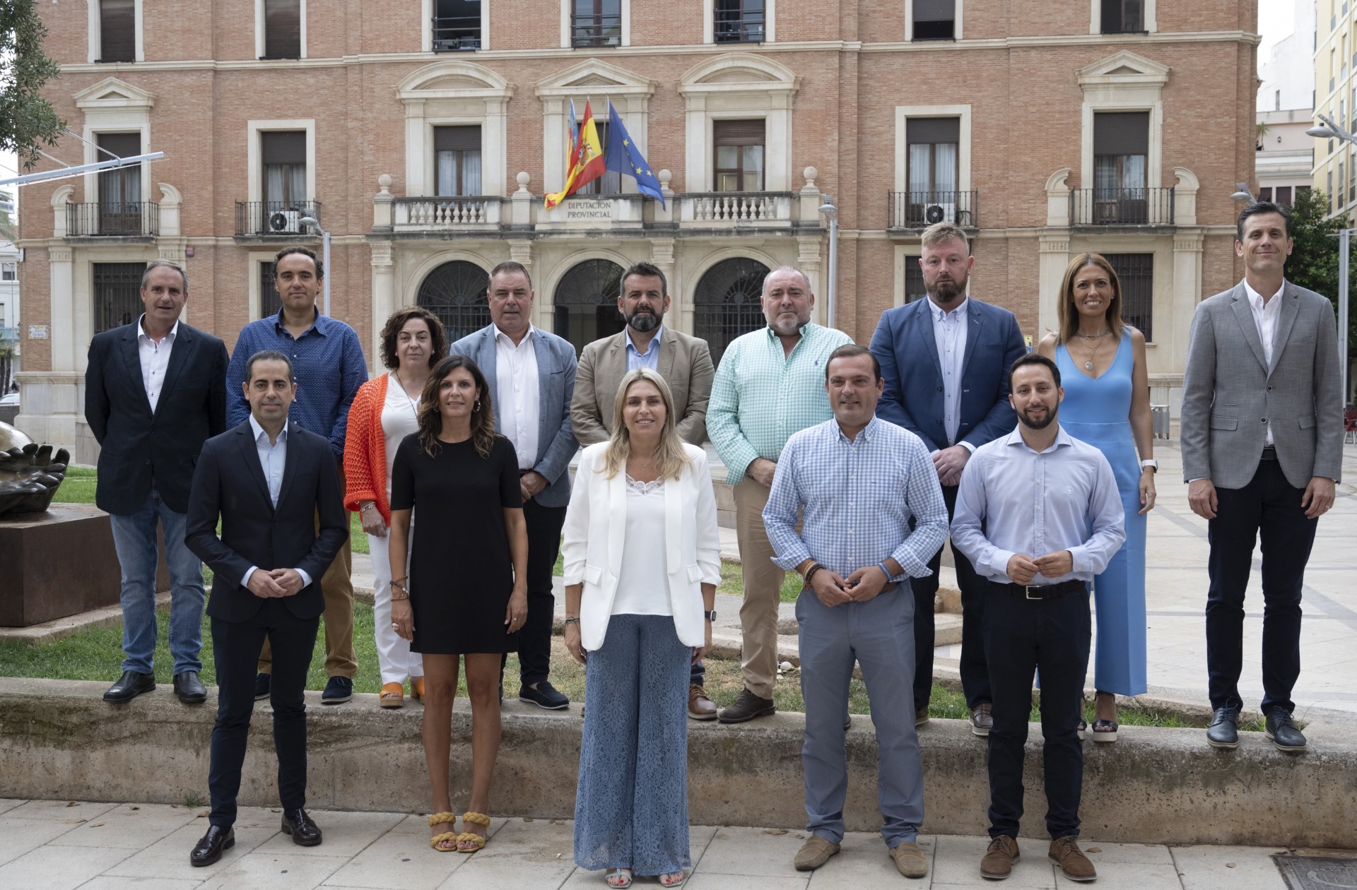 La presidenta de la Diputació presenta un repartiment d'àrees «al servei de la província»