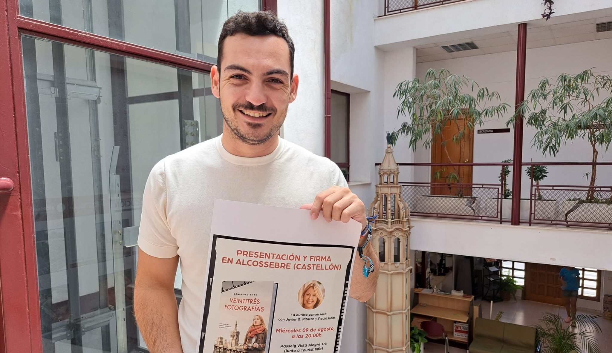 Alcossebre acull la presentació del llibre «Veintitrés fotografías» de Sònia Valiente el 9 d'agost