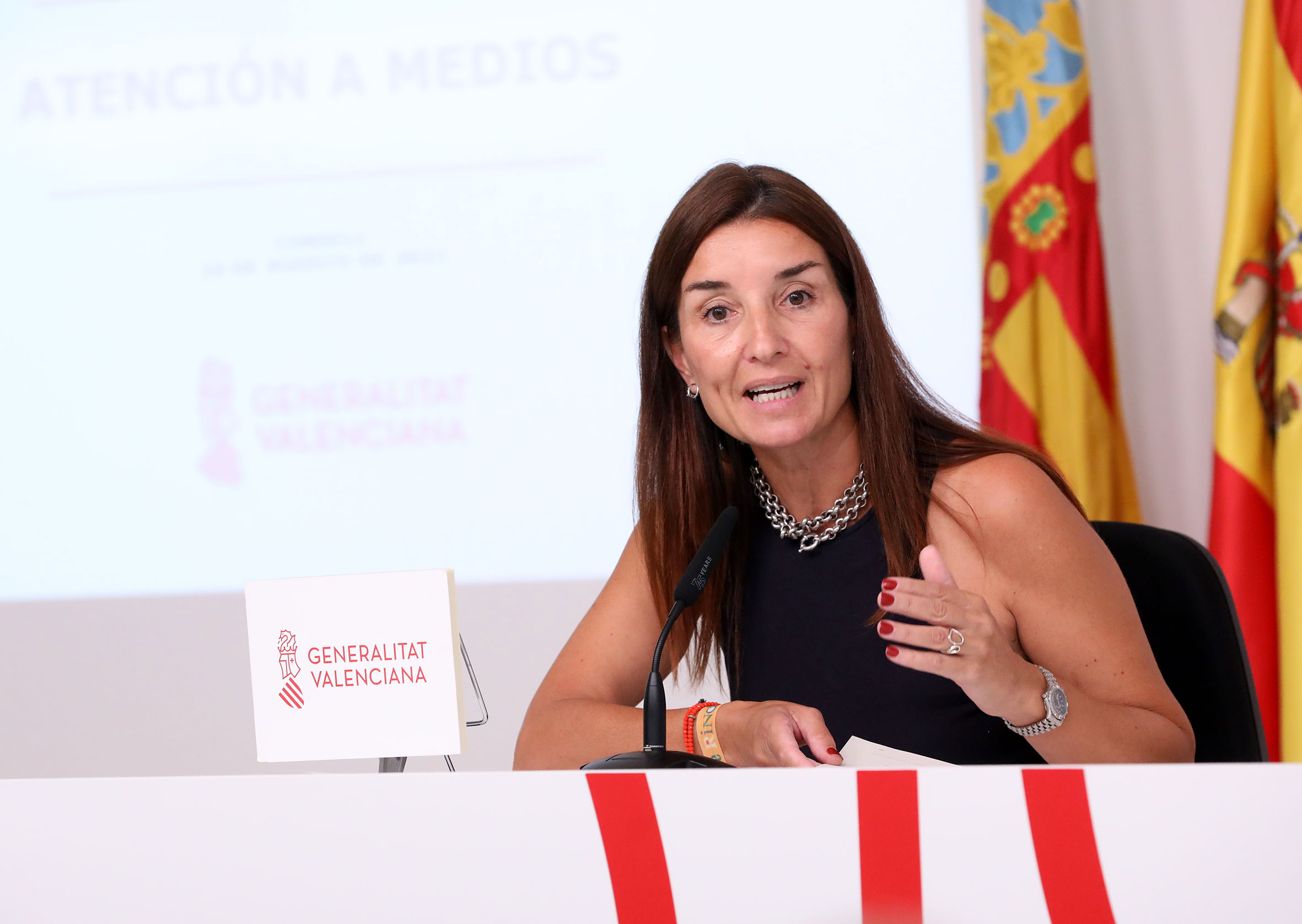 La Generalitat aprova noves mesures fiscals per a fer costat a les famílies i reactivar l'economia