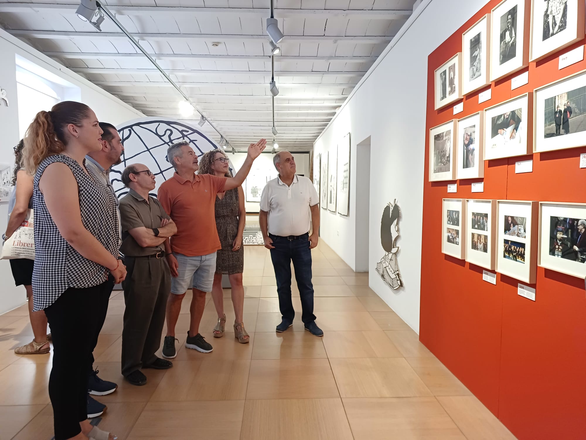 La gran exposició de Quino i el seu icònic personatge Mafalda obri les portes al Museu de Benicarló