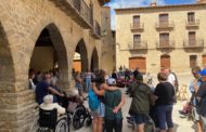 Els usuaris de la residència de Vilafranca gaudeixen d'un encontre amb els de Cantavieja