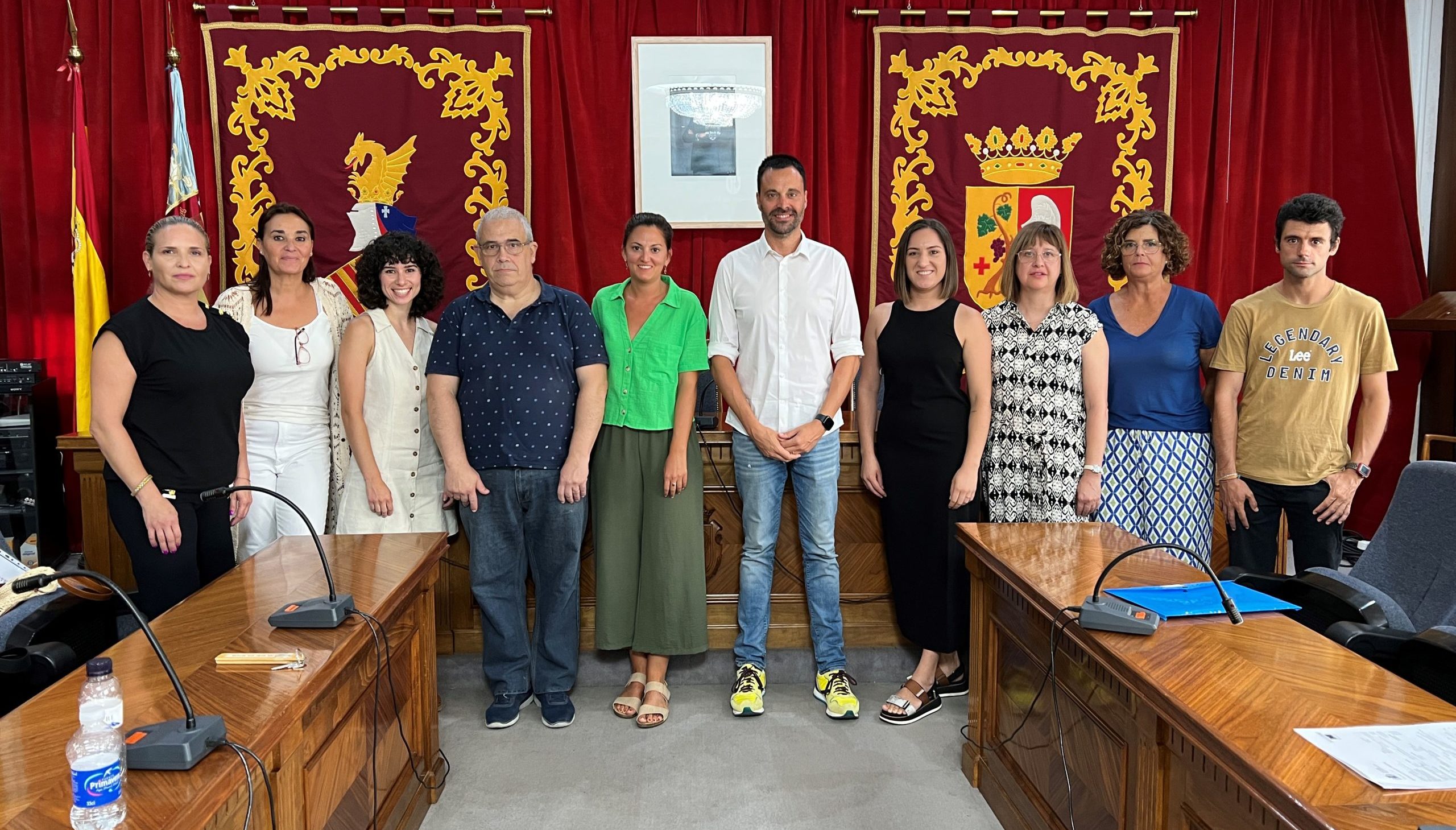 L’Ajuntament de Vinaròs contracta vuit veïns aturats a través dels programes EMPUJU i EXPLUS