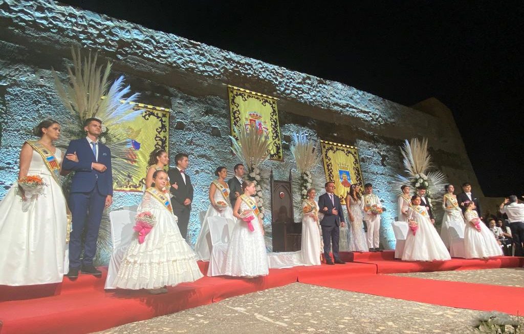 Peníscola proclama a la seua Reina i Cort d'Honor en un emotiu acte al Parc d'Artilleria