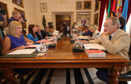 El Consell «exigeix» que el valencià tinga el mateix estatus d'oficialitat que la resta de llengües cooficials
