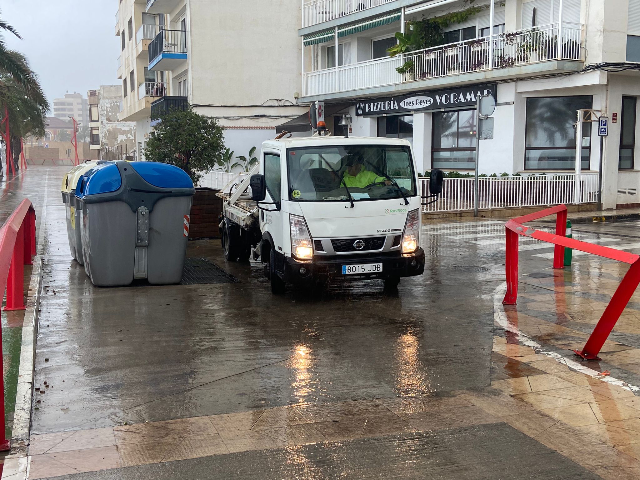 Comencen les tasques de neteja a Vinaròs després de les fortes pluges