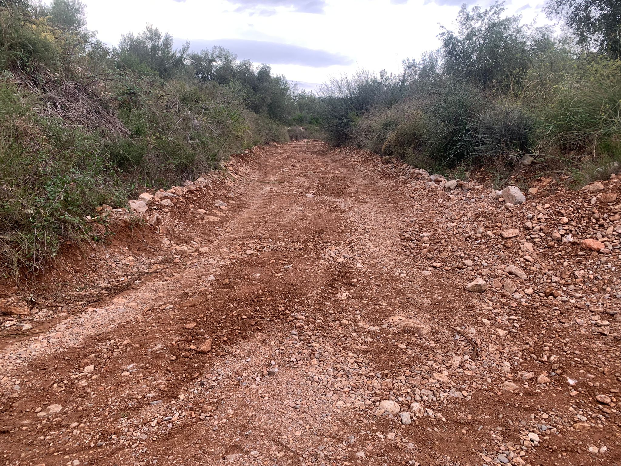 El Consorci de Bombers efectua tasques de millora de camins afectats pel temporal a Santa Magdalena