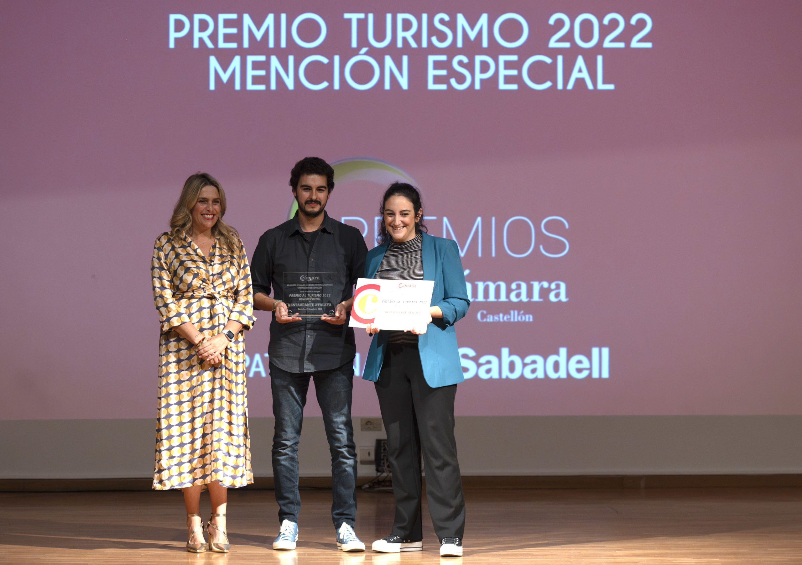 Marta Barrachina posa en valor les empreses premiades per la Cambra de Comerç