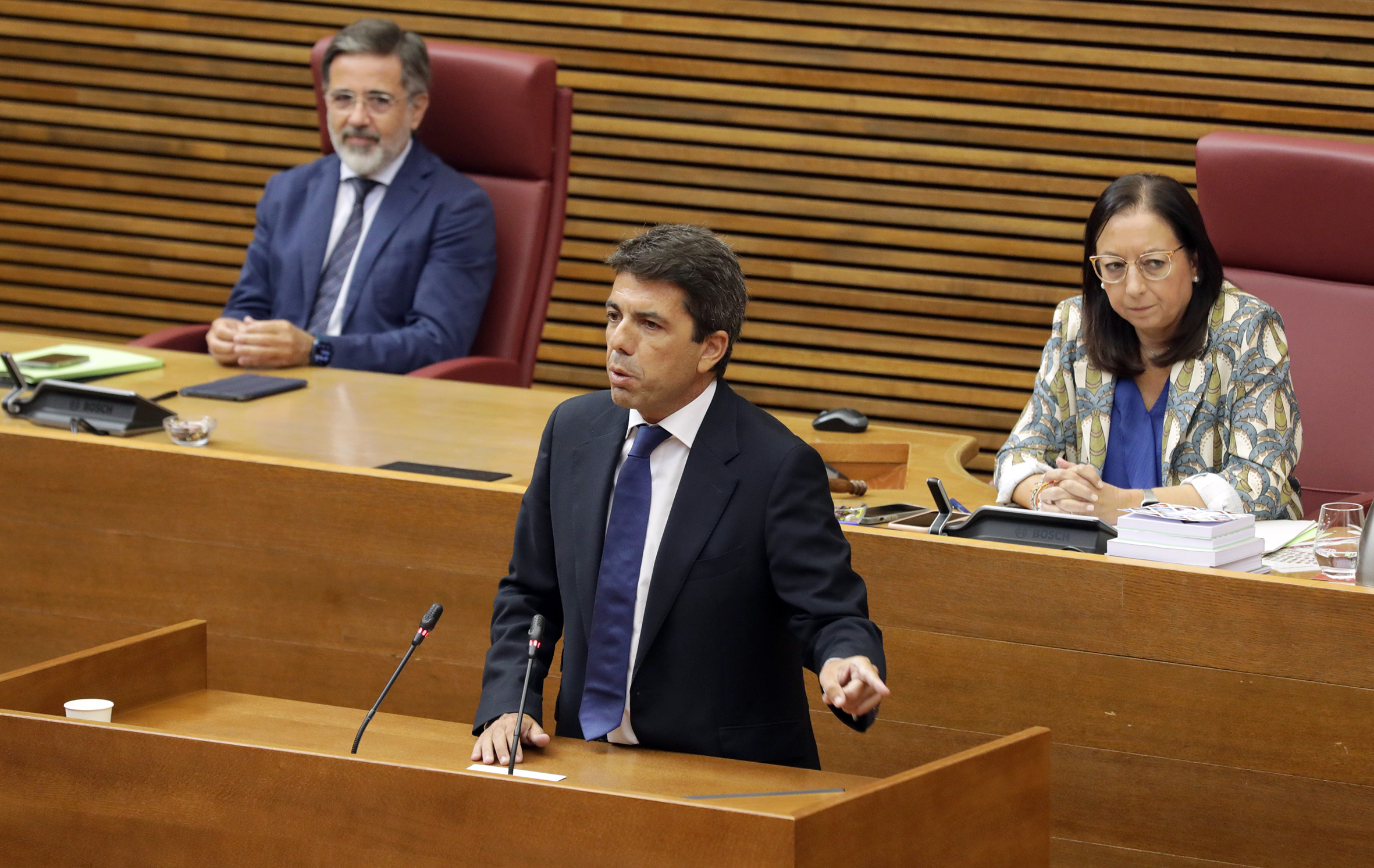Mazón farà front «amb responsabilitat» a la «pitjor herència» que ha tingut un govern en democràcia