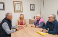 La delegada del Consell a Castelló visita el banc d'aliments