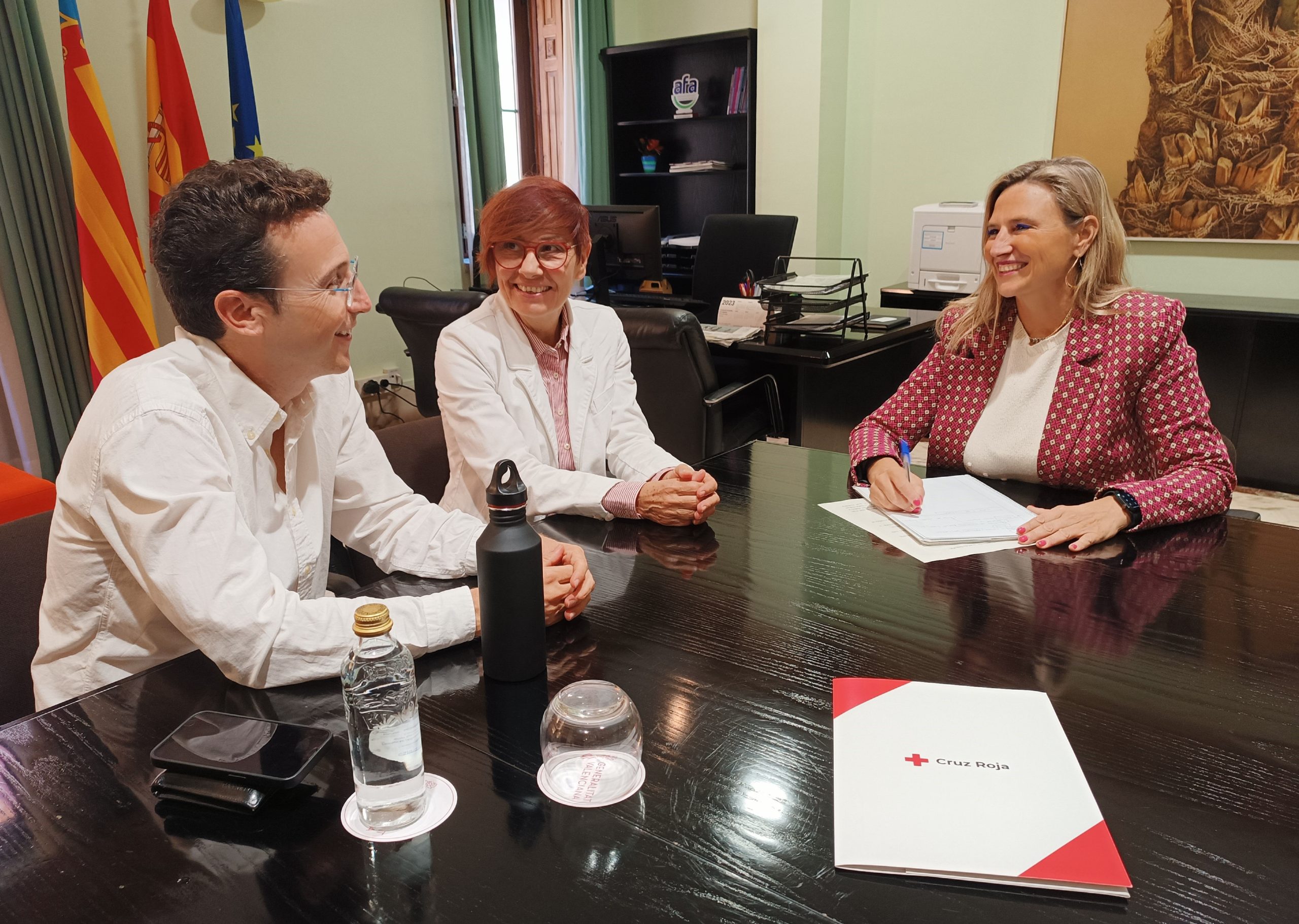 Fabregat es reuneix amb Creu Roja Castelló per a abordar els projectes de l'entitat a la província