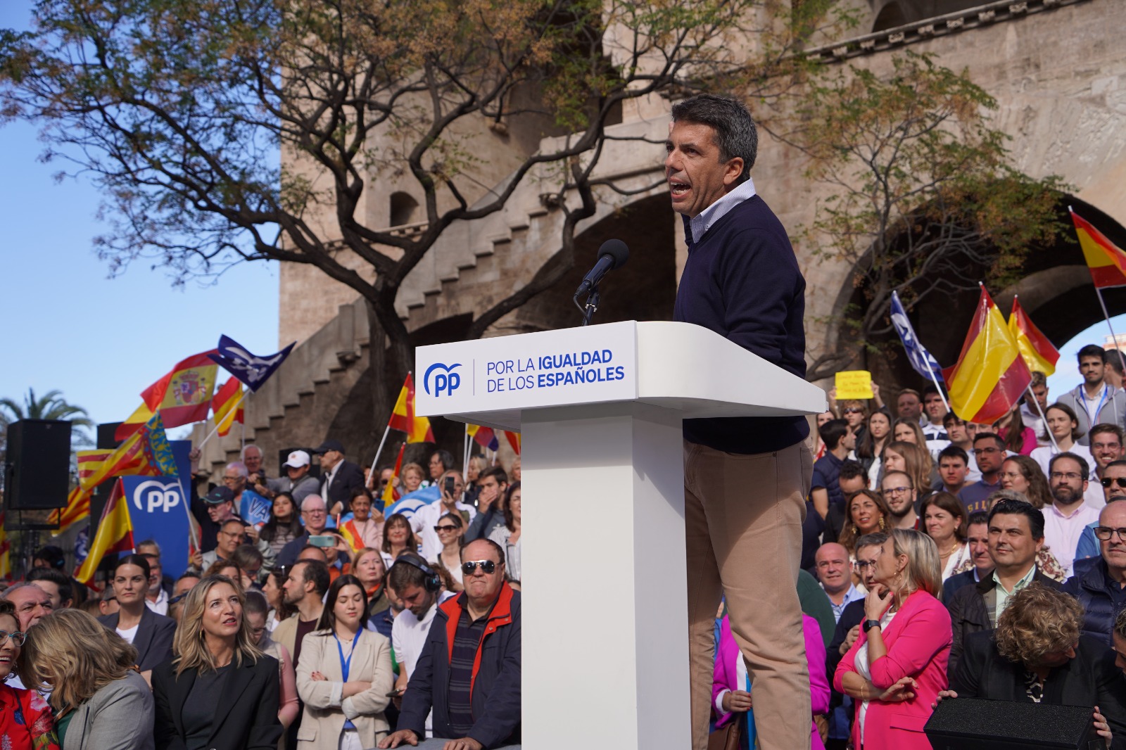Carlos Mazón: «No tolerarem que s'humilie ni a Espanya ni a la Comunitat Valenciana»