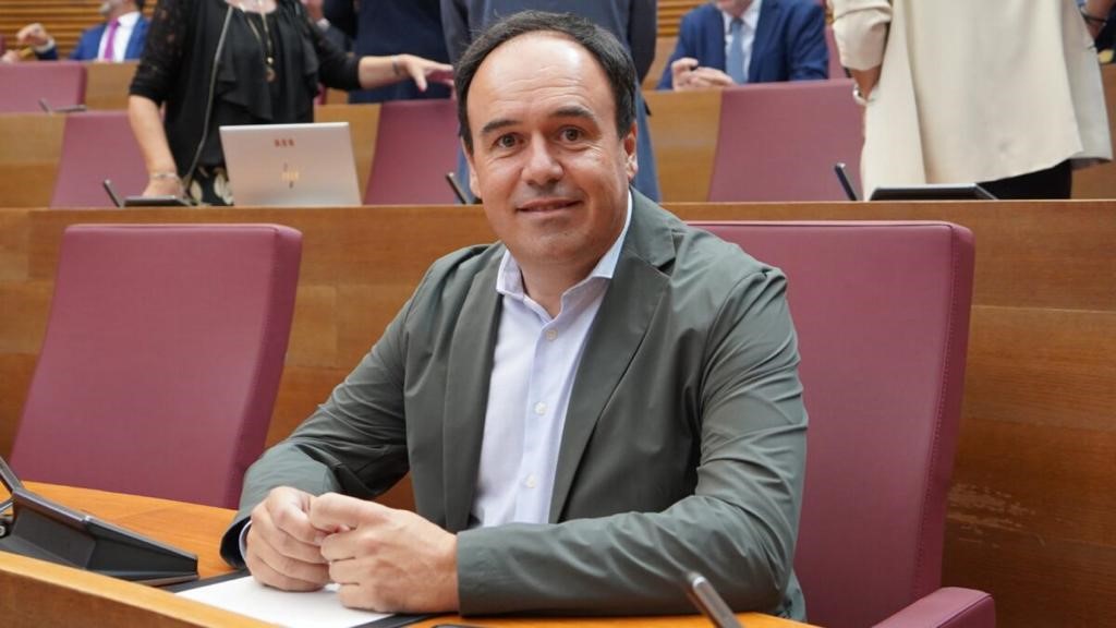 Juanfran Pérez: «La implantació de la infermera escolar demostra que Mazón compleix»
