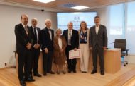 El doctor Vicente Pallarés ingressa en la RAMCV en un acte celebrat en el COMCAS