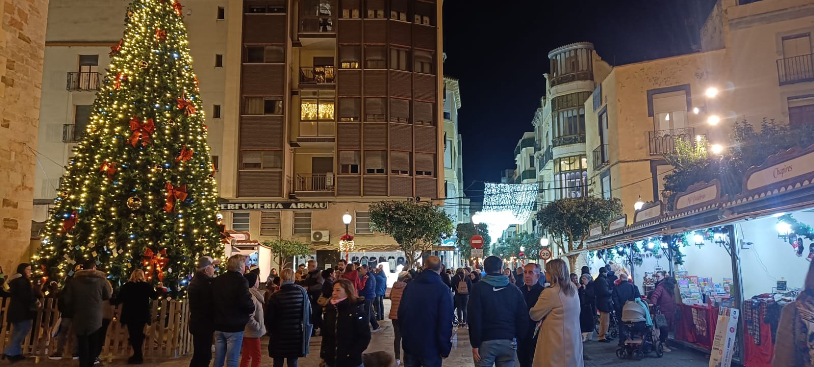 La Fira de Nadal de Vinaròs aconsegueix un gran èxit de participació