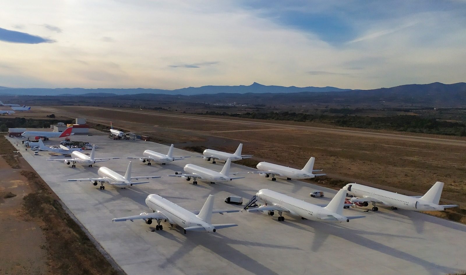L'aeroport reforça l'activitat de manteniment d'aeronaus durant la temporada d'hivern