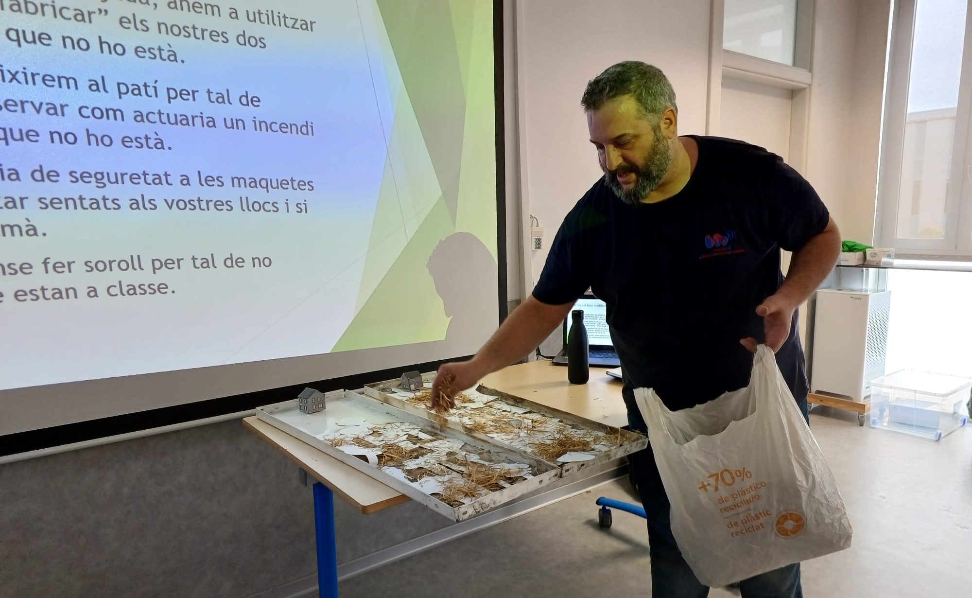 Medi Ambient treballa la prevenció d’incendis amb alumnat de Primària