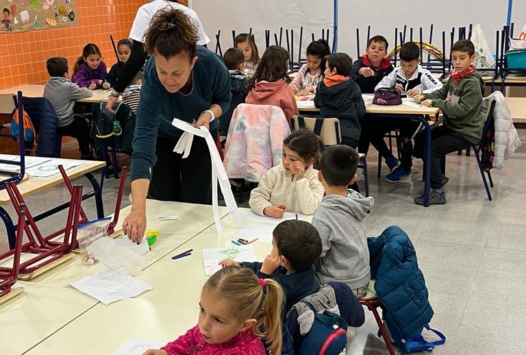 Sant Jordi fomenta la conciliació familiar i laboral amb l'Escoleta de Nadal