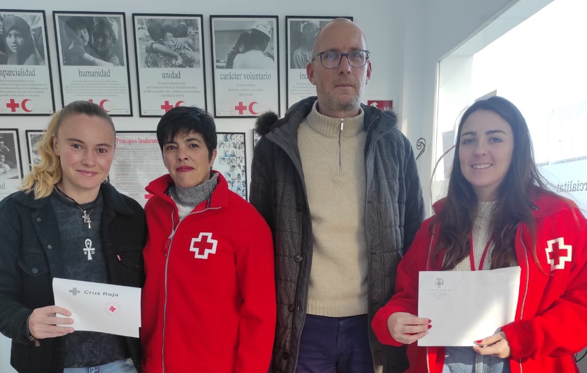 L'Ajuntament de Sant Jordi dona a Creu Roja la recaptació de la passada Marxa Solidària