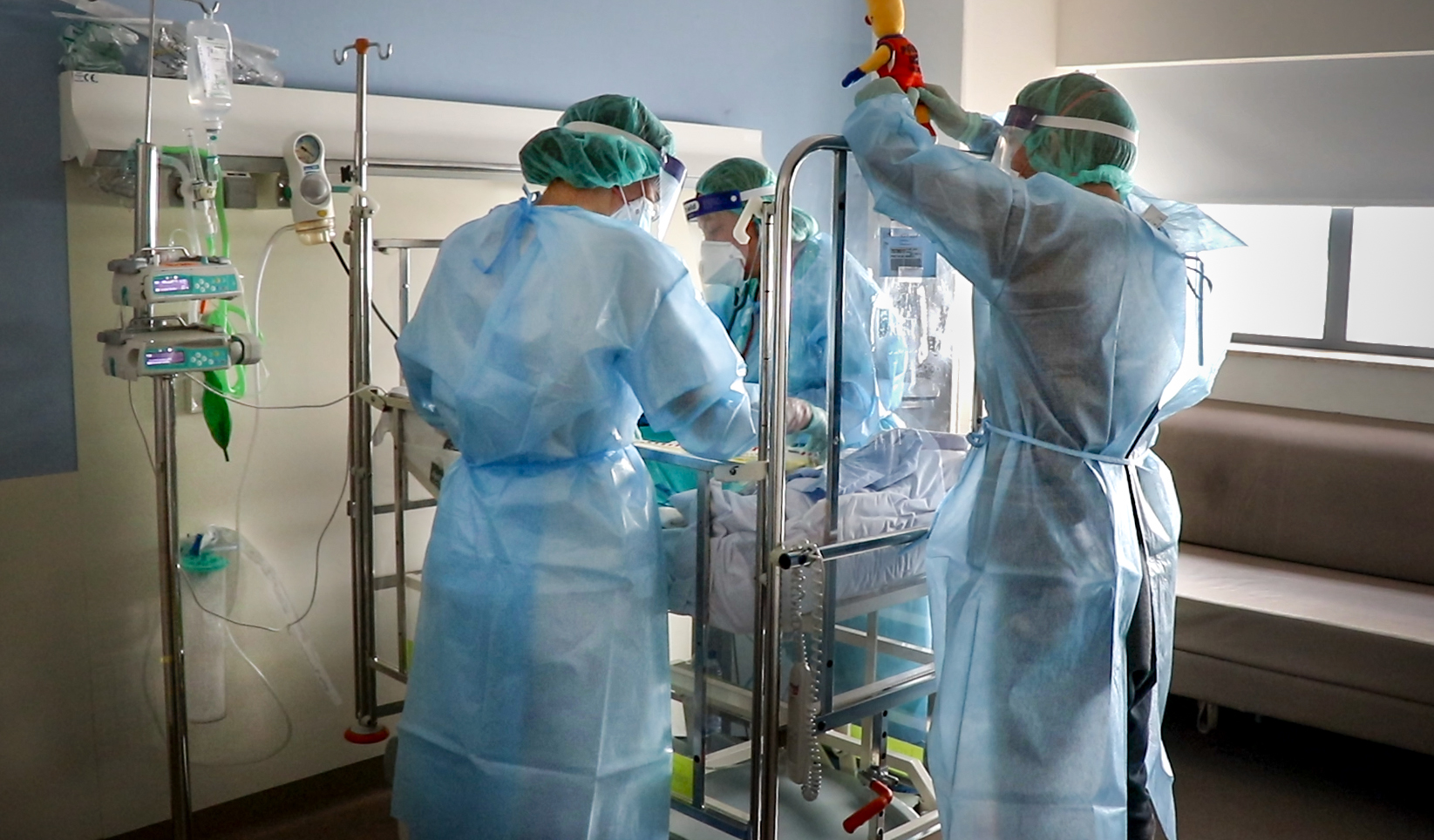 La Fe aplica per primera vegada una teràpia per a tractar a una bebè amb atròfia muscular espinal