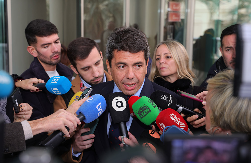 Mazón fa una crida a les empreses catalanes que vulguen instal·lar-se en la Comunitat Valenciana