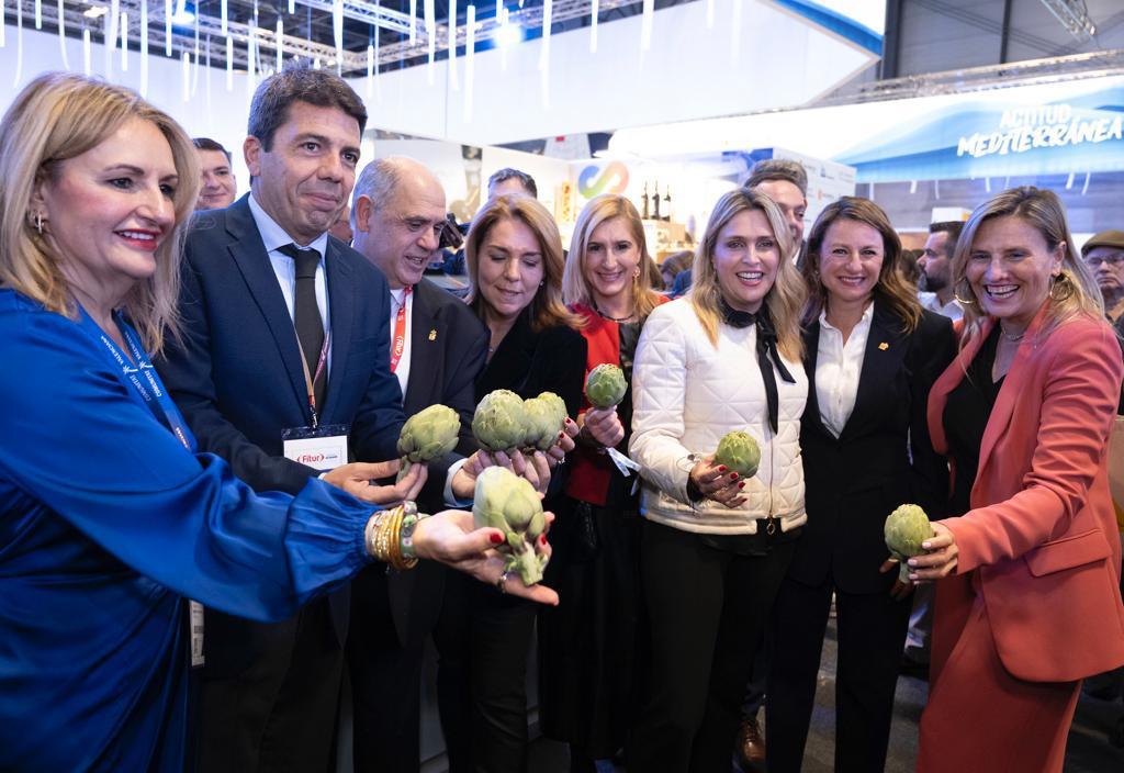 Els màxims representants de les institucions valencianes, donen suport a la Carxofa de Benicarló en FITUR