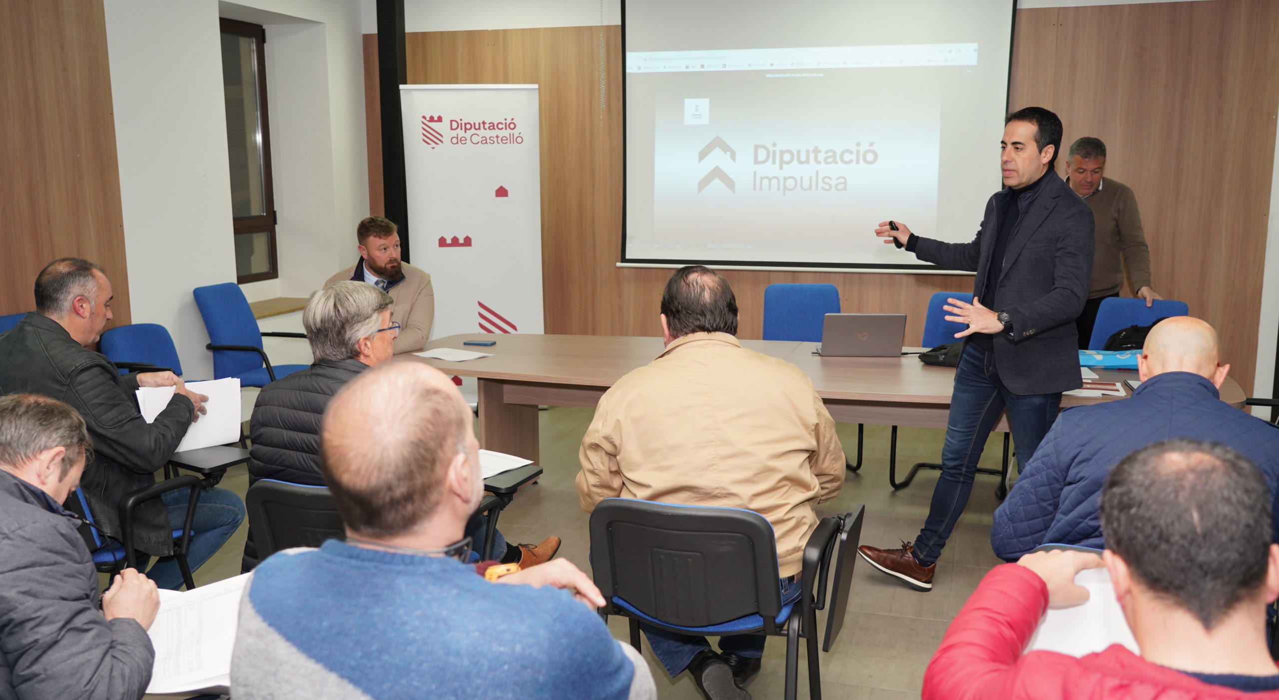 La Diputació inicia una ronda de reunions per a explicar el Pla Impulsa «en primera persona»