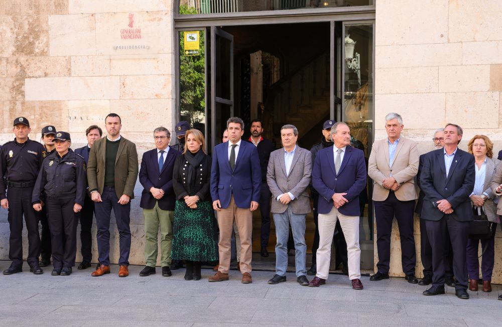 Mazón exigeix la dimissió del ministre de l'Interior després de l'assassinat de dos guàrdies civils