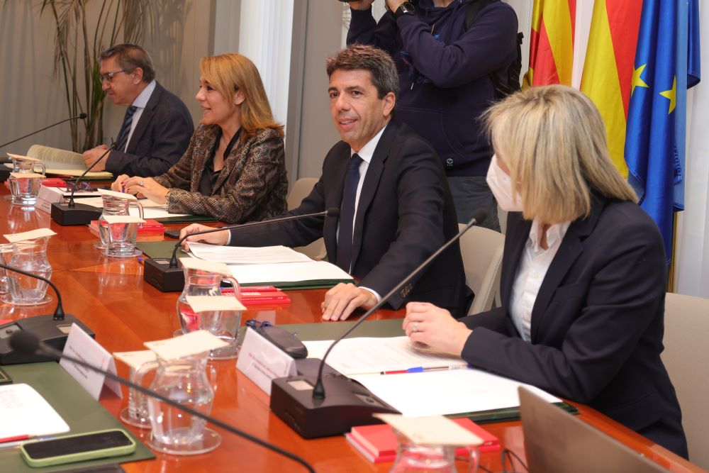 S'aprova un decret llei per a garantir l'assistència sanitària integral en condicions d'equitat