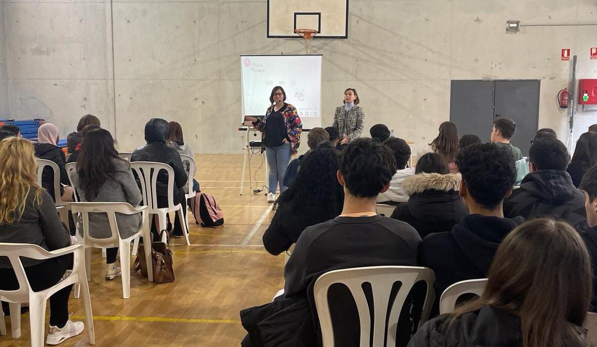 Peníscola impulsa activitats de prevenció de la violència de gènere en la comunitat educativa