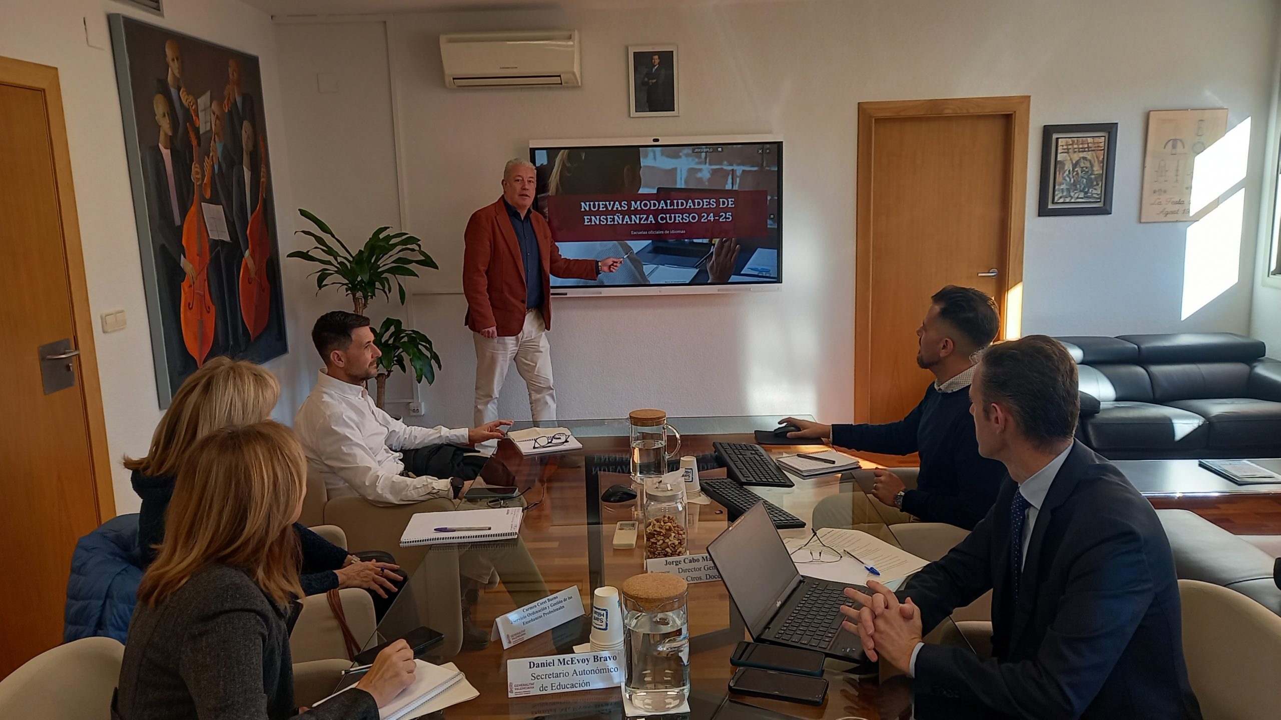 Les EOI tindran formació presencial i semipresencial en el curs 24/25