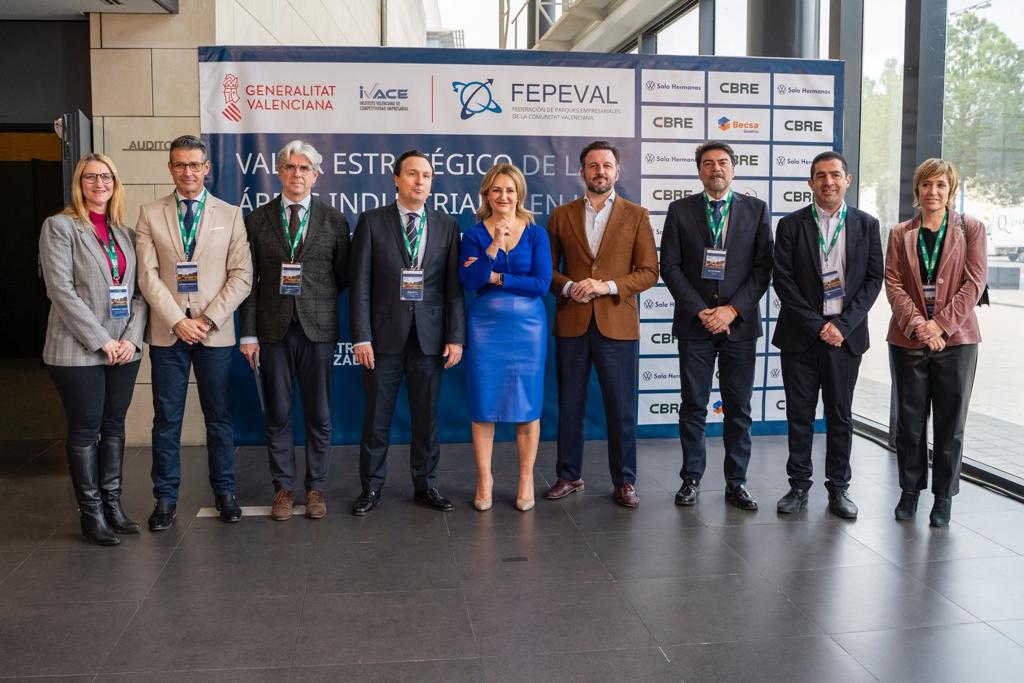 Ivace+i concedix 70.000 euros a la Federació de Polígons per a impulsar i millorar les àrees industrials