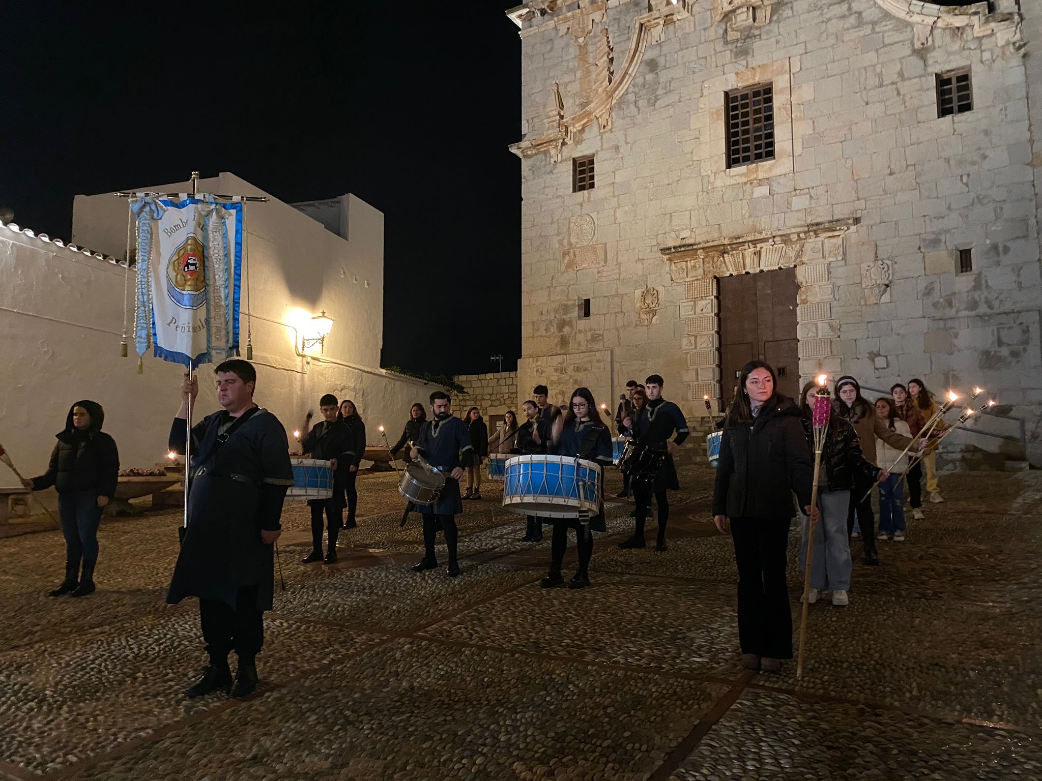 Peníscola viu la Vigília Pasqual amb «Sons de Passió» a càrrec dels Bombos i Tabals