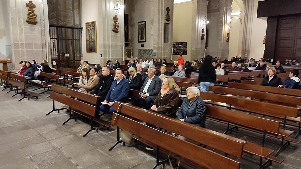 Missa en memòria dels difunts de totes les confraries de la Setmana Santa de Vinaròs