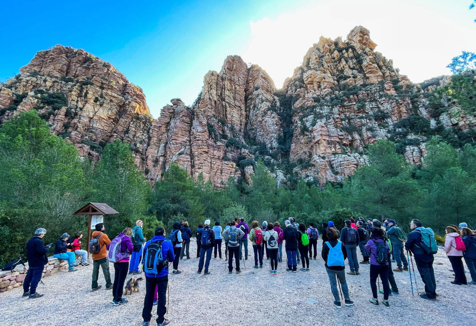 La Diputació fa un balanç molt positiu del primer mes de les rutes guiades pels paratges naturals