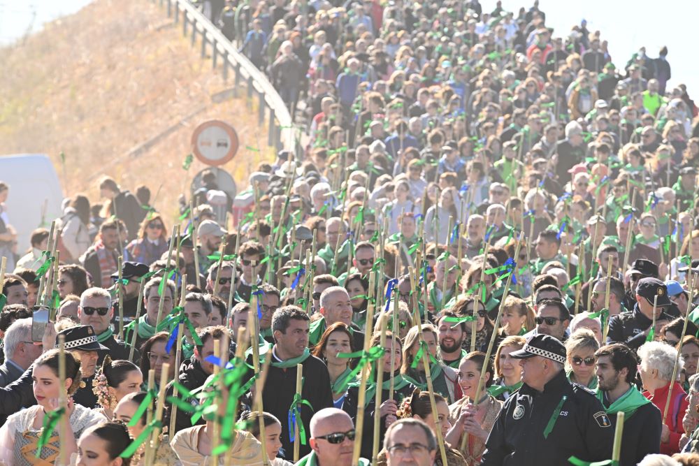 Mazón: «El Consell aprovarà dimarts la catalogació de la desfilada de les gaiates com a Bé d'Interés Cultural»