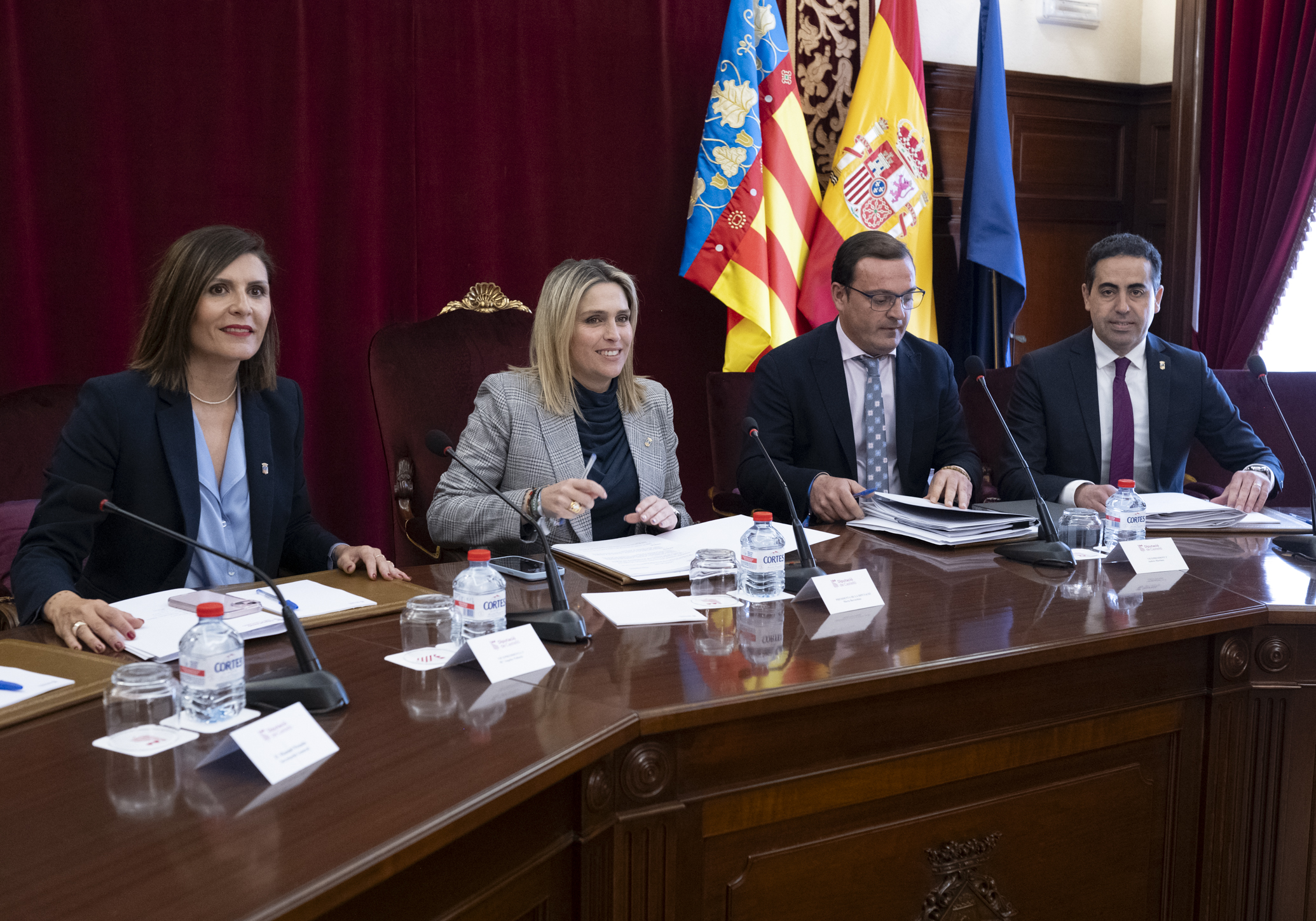 Barrachina aconseguix un front comú en la Diputació i lidera la defensa de la costa de la província