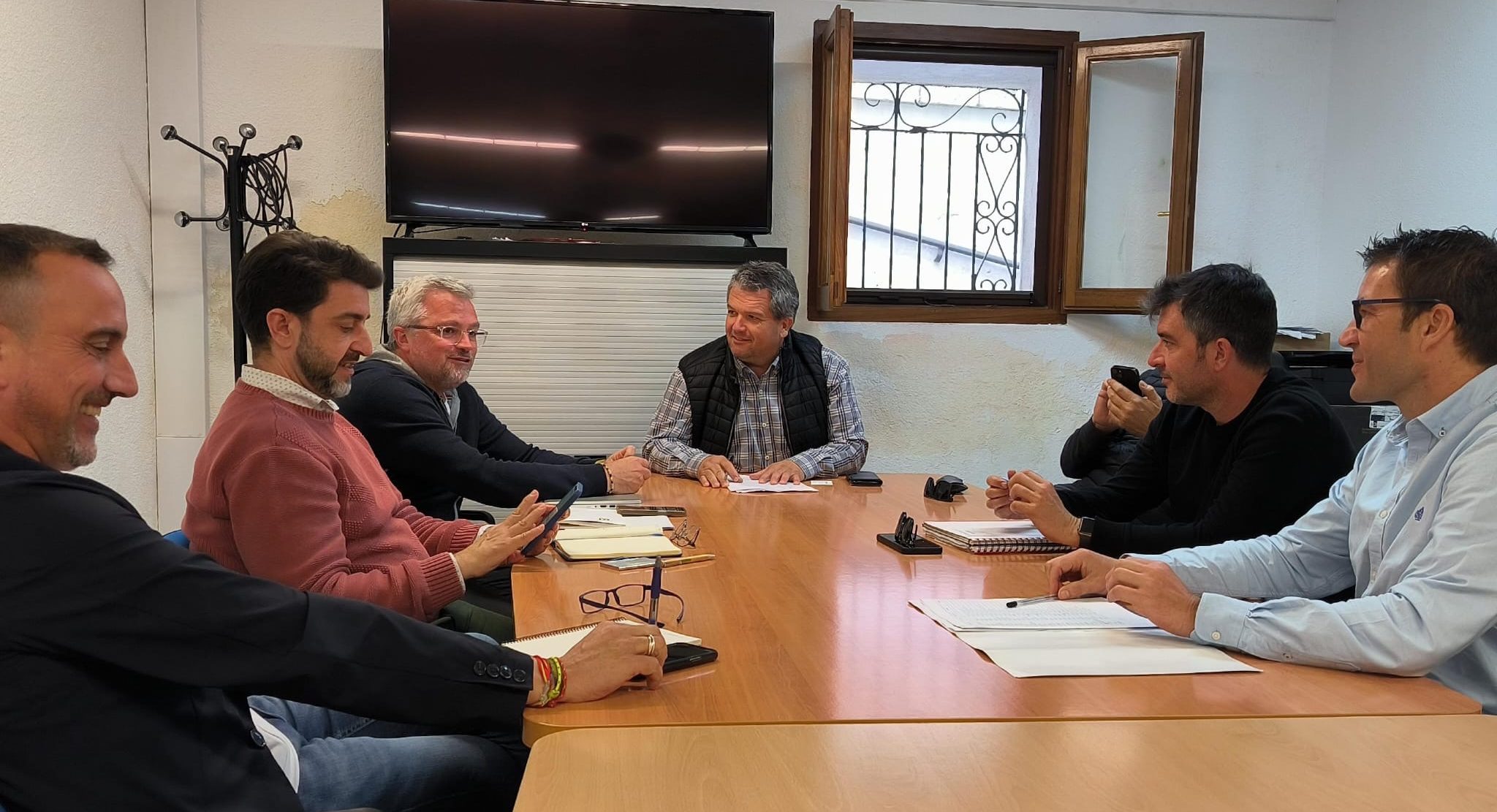 Peníscola estudia implantar un servei especial de recollida de vidre porta a porta en el nucli antic
