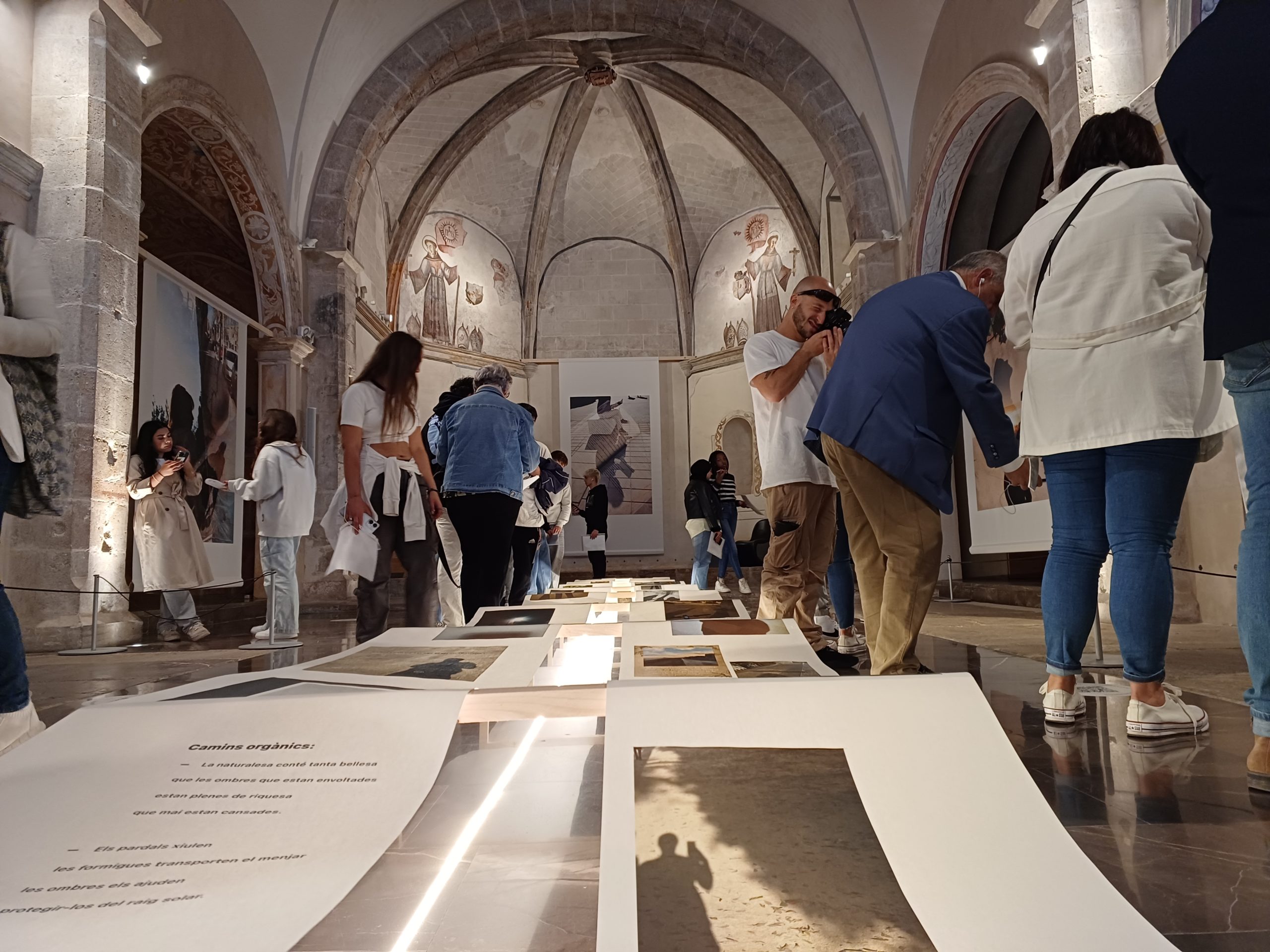 Inauguració de l'exposició «Caminos orgánicos» de José Antonio Portillo al Museu de Benicarló