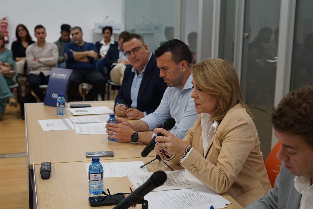 El PPCV explica el Pla Viu de construcció d'habitatges als seus alcaldes i portaveus en les tres províncies