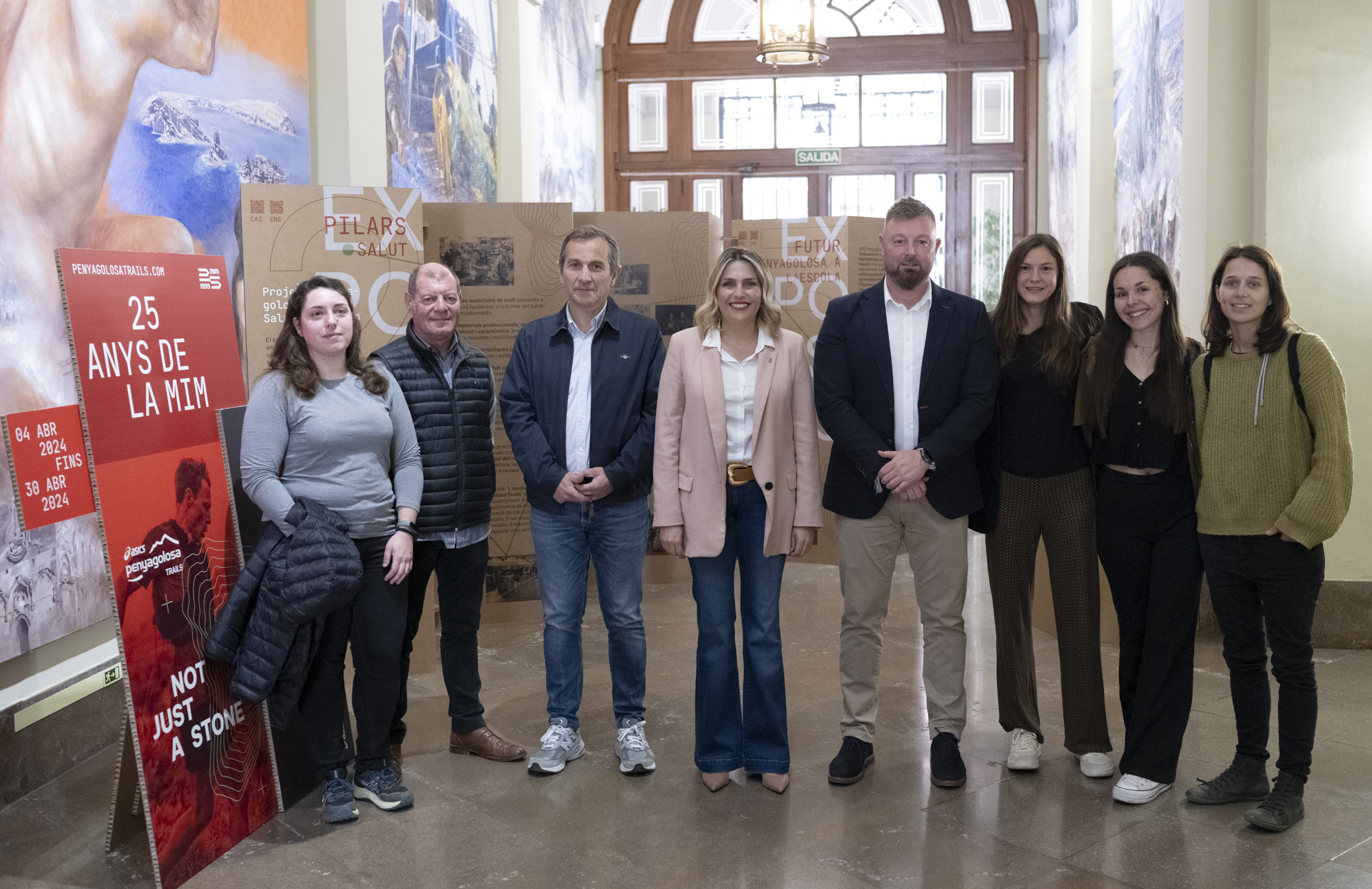 Marta Barrachina enaltix la Penyagolosa Trails amb la distinció al Mèrit Esportiu en el Dia de la Província 