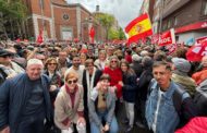 Càrrecs i militants del PSPV de Castelló viatgen a Madrid per a mostrar el seu suport a Sánchez