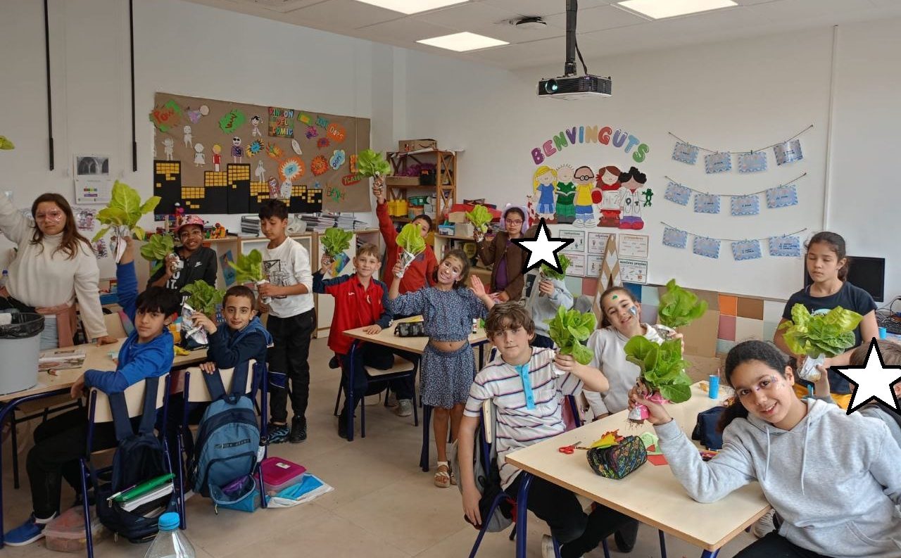 L'hort escolar «Àlvar Anyó» dona els seus primers fruits a Santa Magdalena