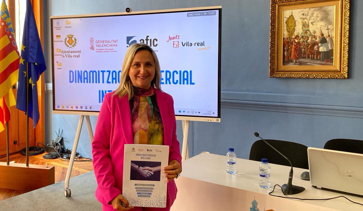 La regidora de Promoció Econòmica de Benicarló assistix a una jornada tècnica a Vila-real