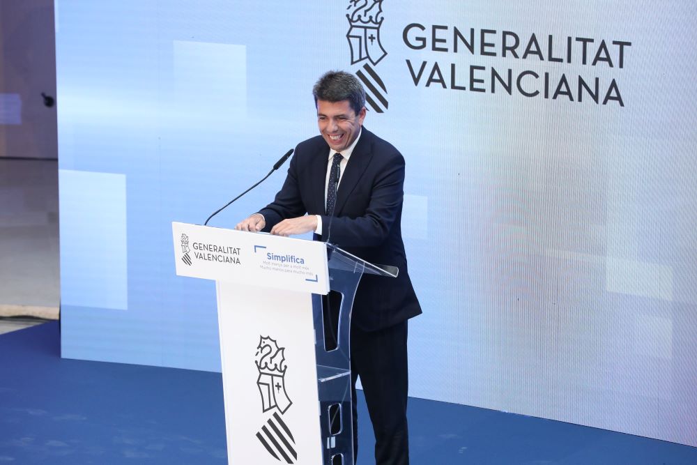 Mazón: «El Pla Simplifica elimina la llosa burocràtica per a empreses i ciutadans»