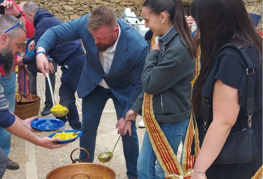 Sant Jordi acomiada les Festes Patronals amb la romeria a la Font de la Salut