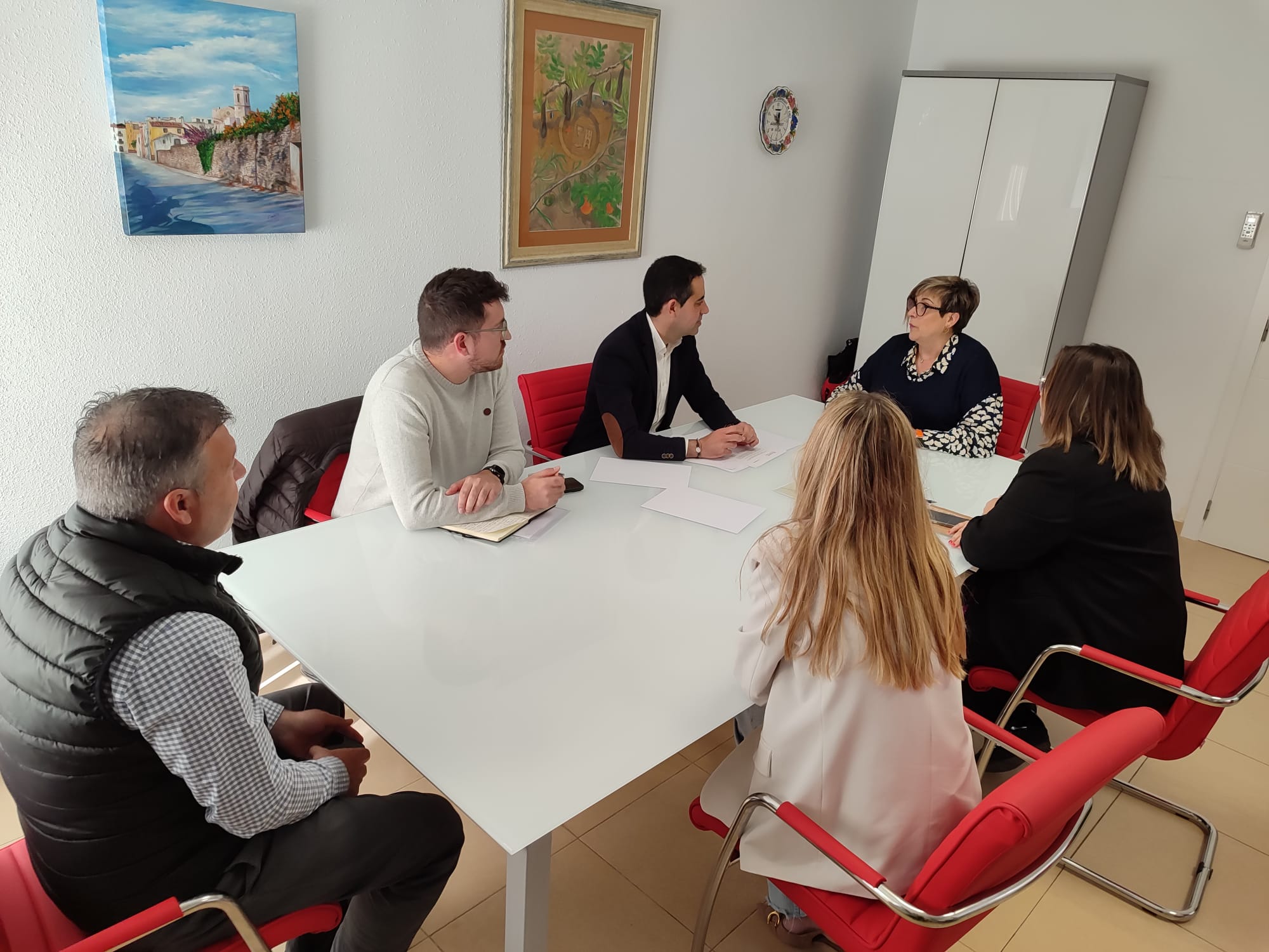 Càlig reivindica a la Diputació l’adequació de les carreteres que connecten amb el municipi