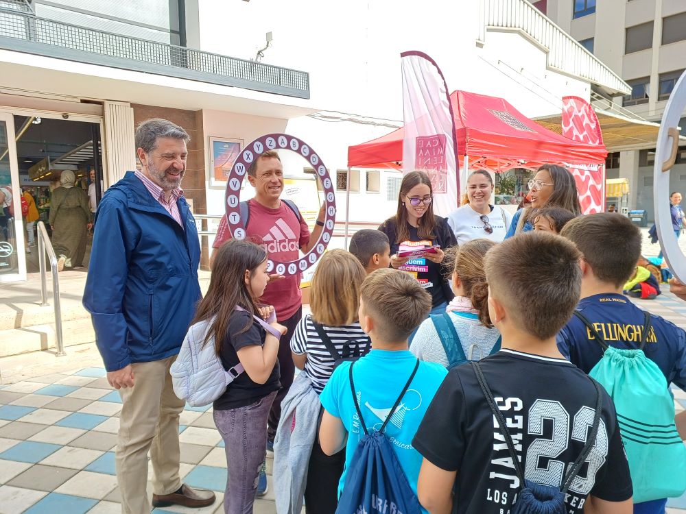 L’AVL promociona el valencià a Benicarló amb activitats per a totes les edats